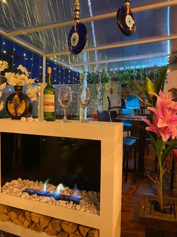 Club Aviva Guatavita - Hostel - Restaurante, Disco & Bar 外观 照片
