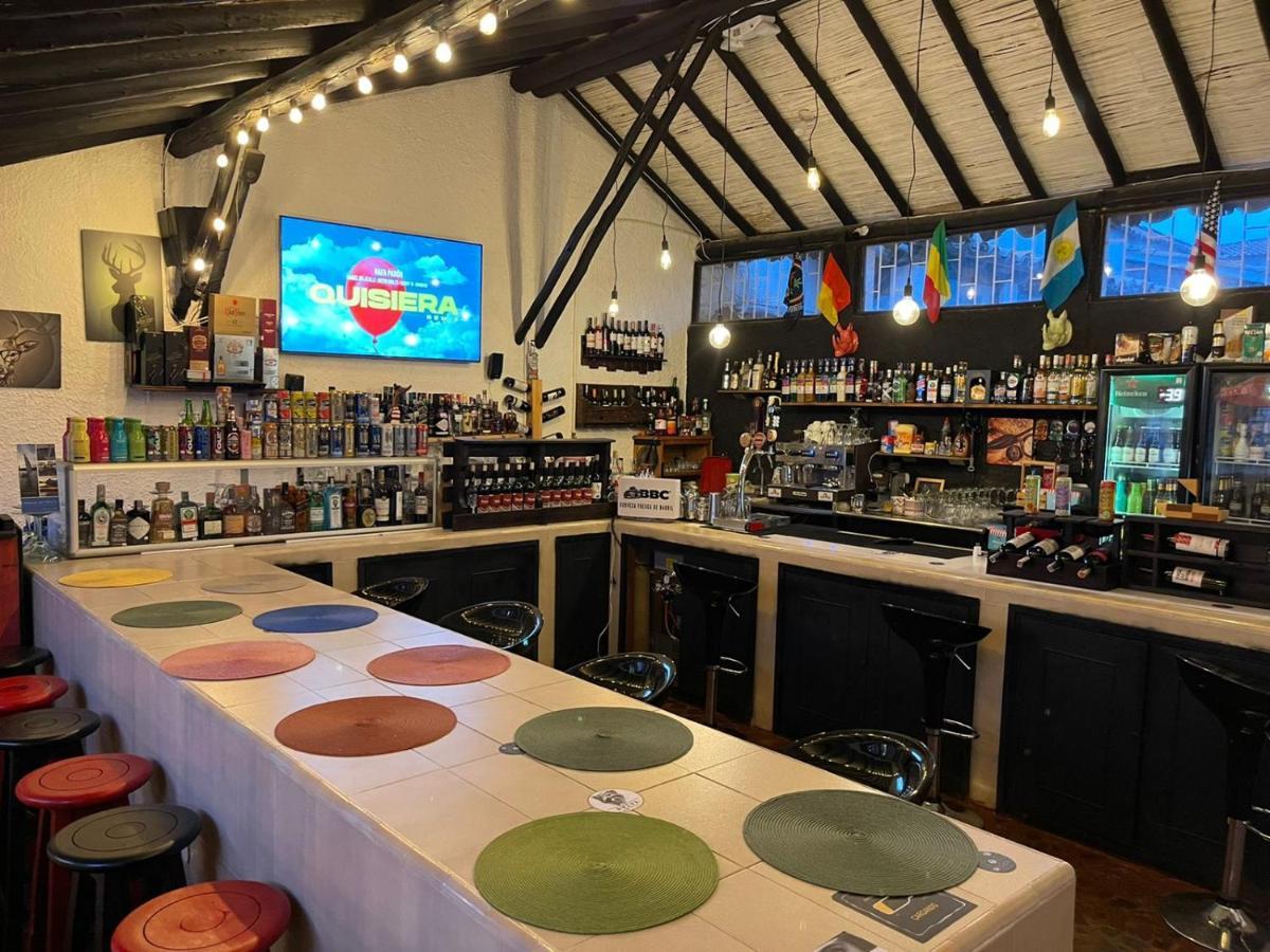 Club Aviva Guatavita - Hostel - Restaurante, Disco & Bar 外观 照片