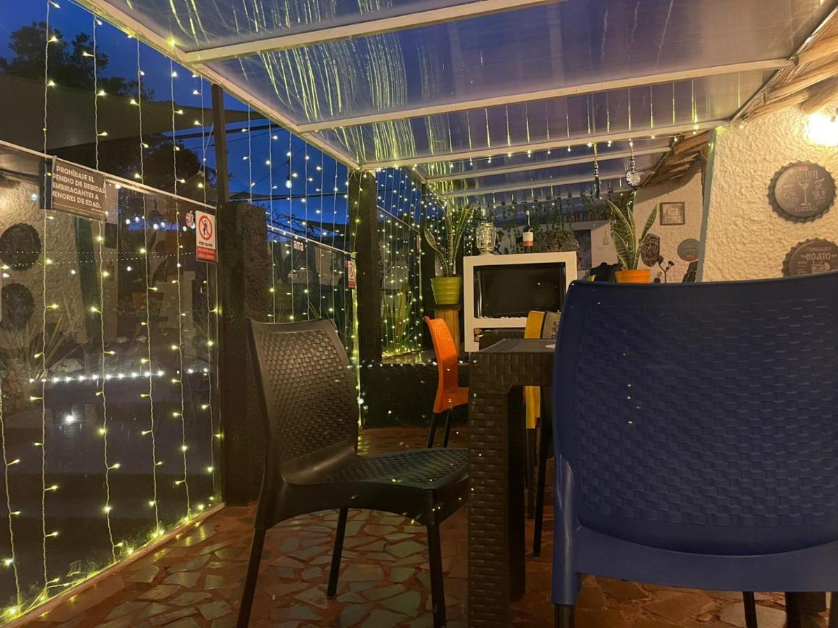 Club Aviva Guatavita - Hostel - Restaurante, Disco & Bar 外观 照片